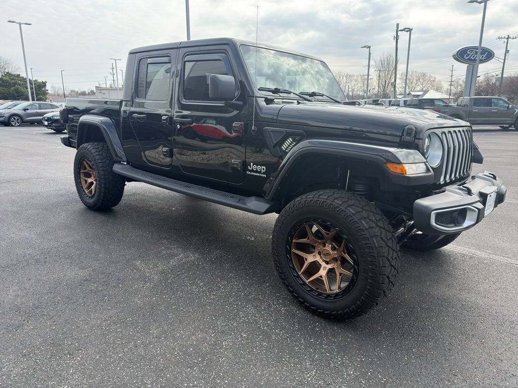 2022 Jeep Gladiator Overland