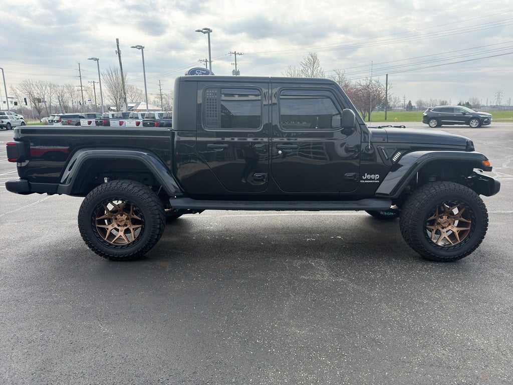 2022 Jeep Gladiator Overland