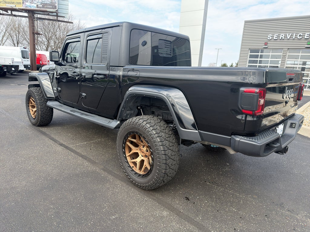 2022 Jeep Gladiator Overland