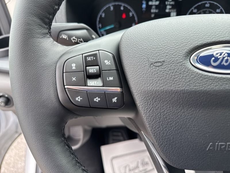 2025 Ford Transit Wagon XLT
