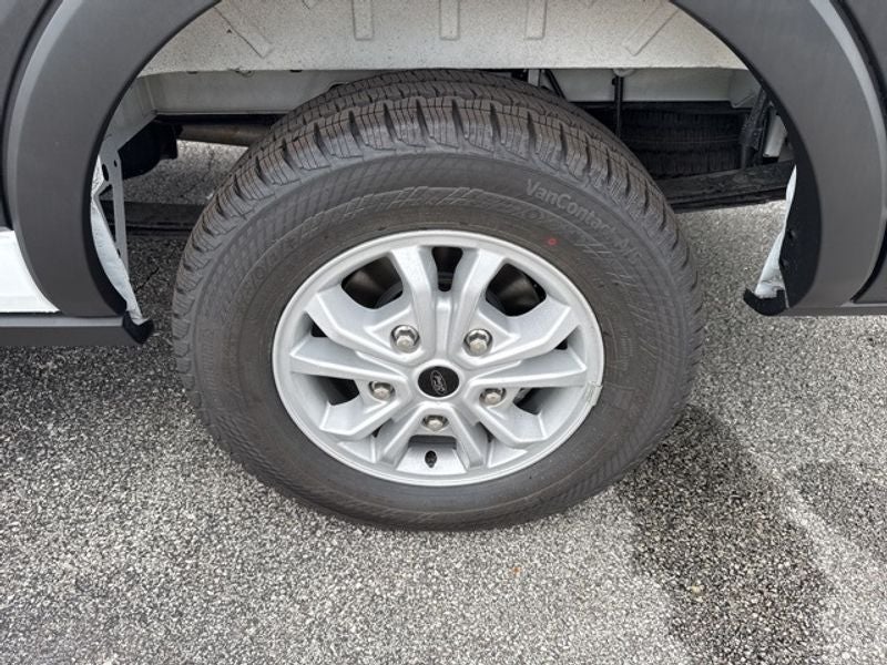2025 Ford Transit Wagon XLT