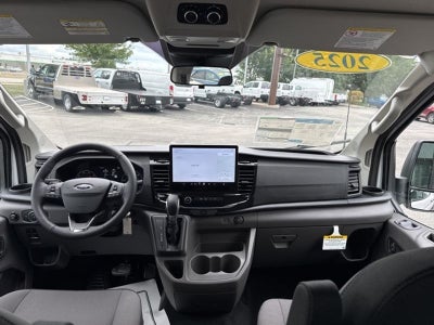 2025 Ford Transit Wagon XLT