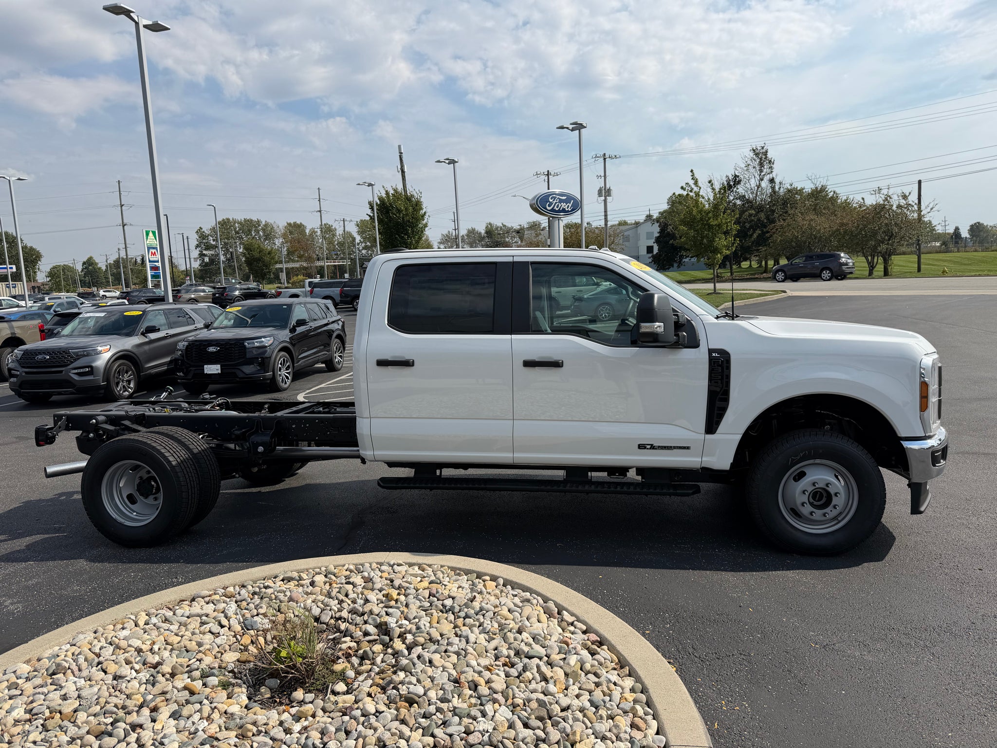 2027 Ford F-350 XL
