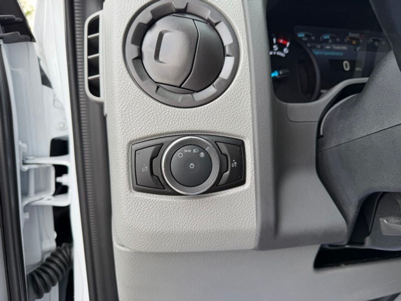 2026 Ford E-450 Super Duty Base