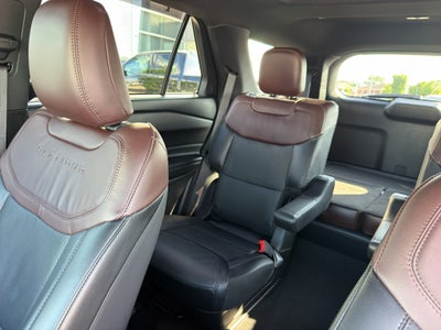 2023 Ford Explorer Platinum