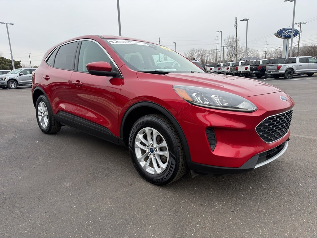 2020 Ford Escape SE
