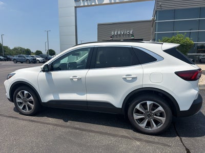 2025 Ford Escape Platinum