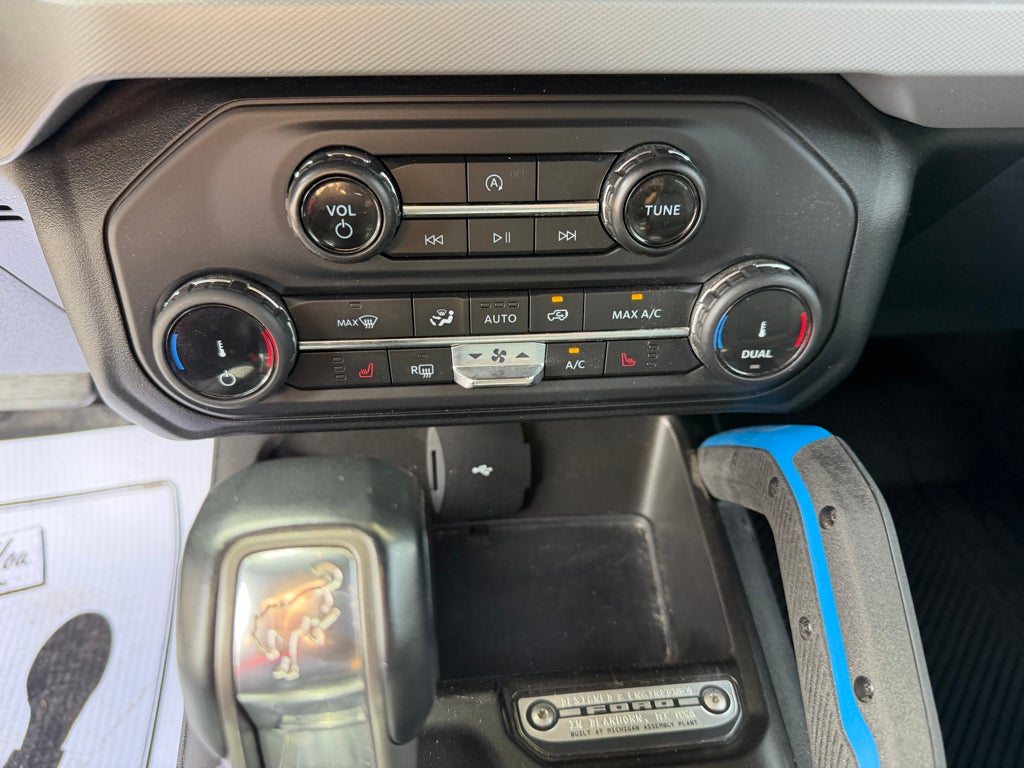 2022 Ford Bronco Black Diamond