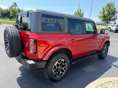 2024 Ford Bronco Outer Banks