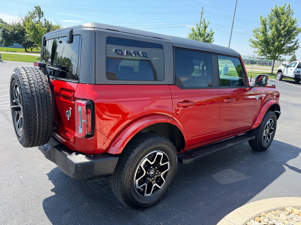 2024 Ford Bronco Outer Banks