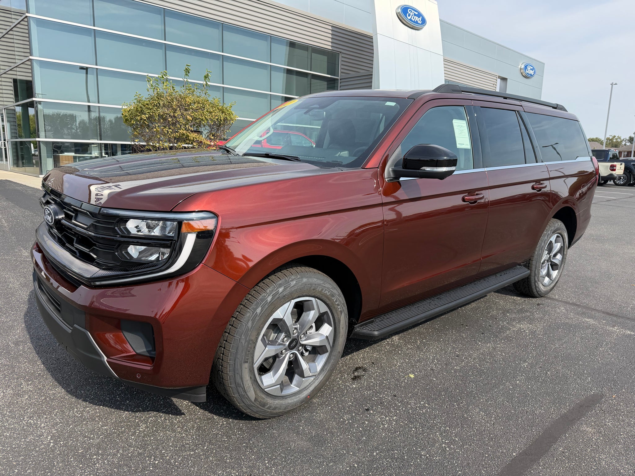 2027 Ford Expedition MAX Active