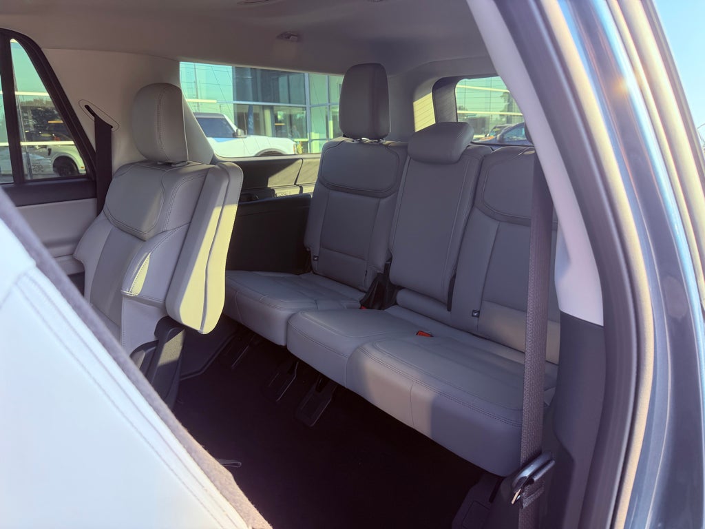 2027 Ford Expedition MAX Active