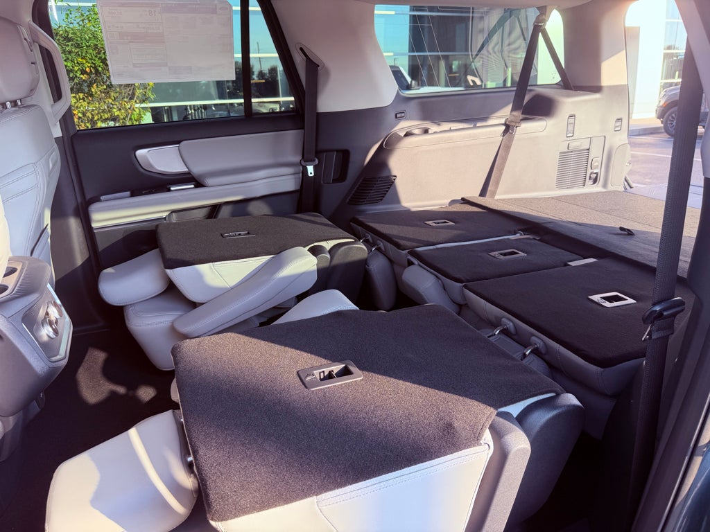 2027 Ford Expedition MAX Active