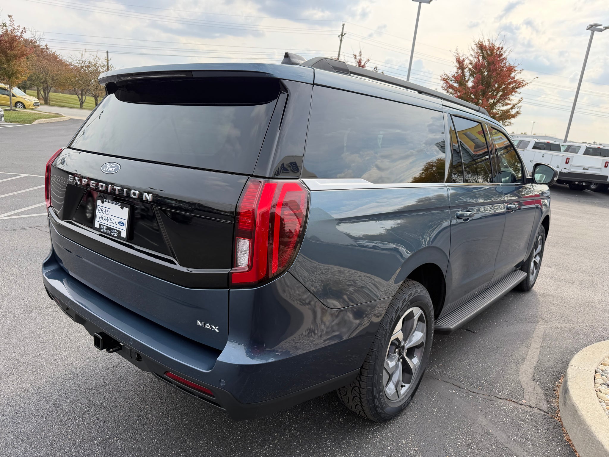 2027 Ford Expedition MAX Active