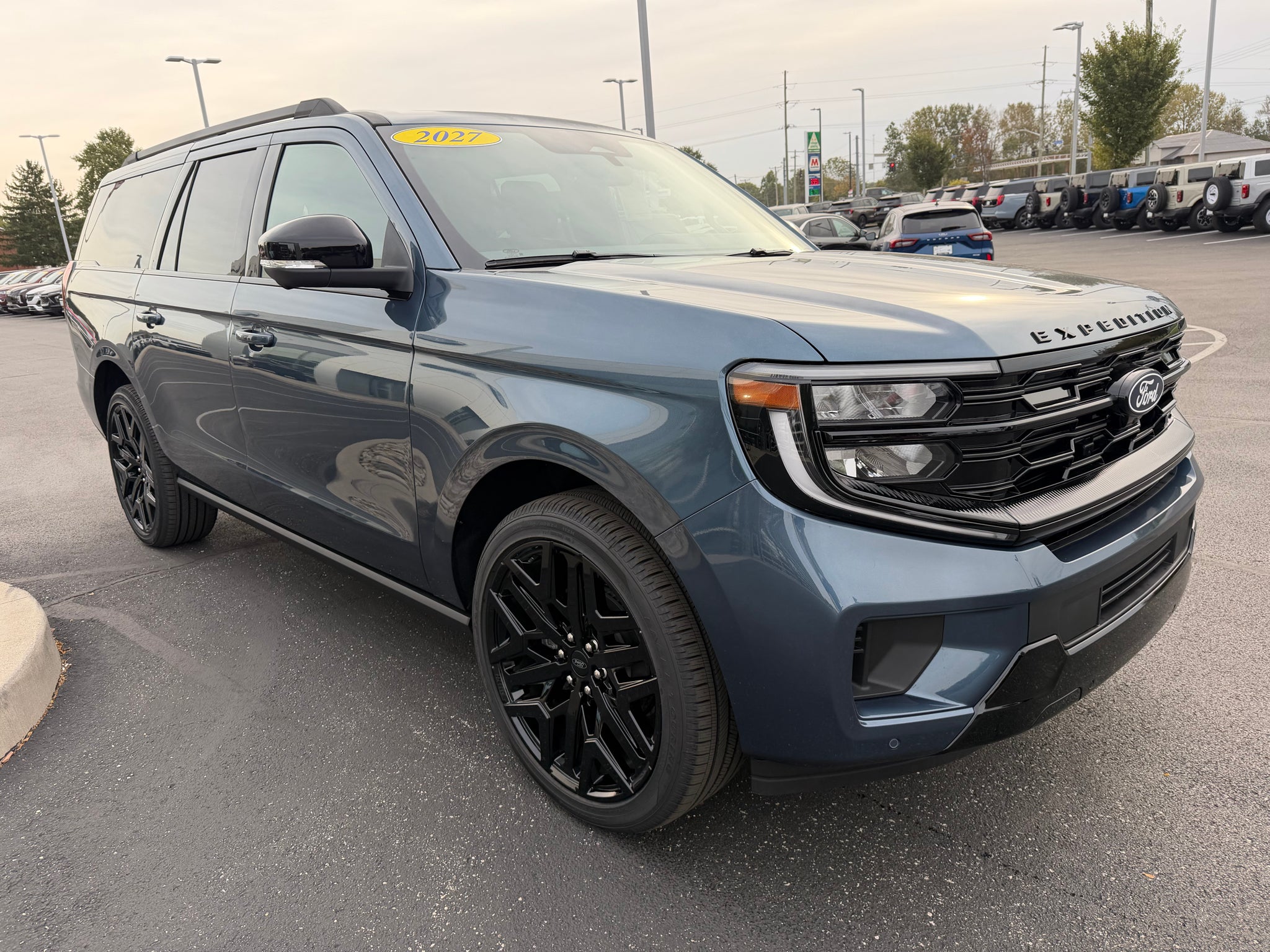 2027 Ford Expedition MAX Platinum