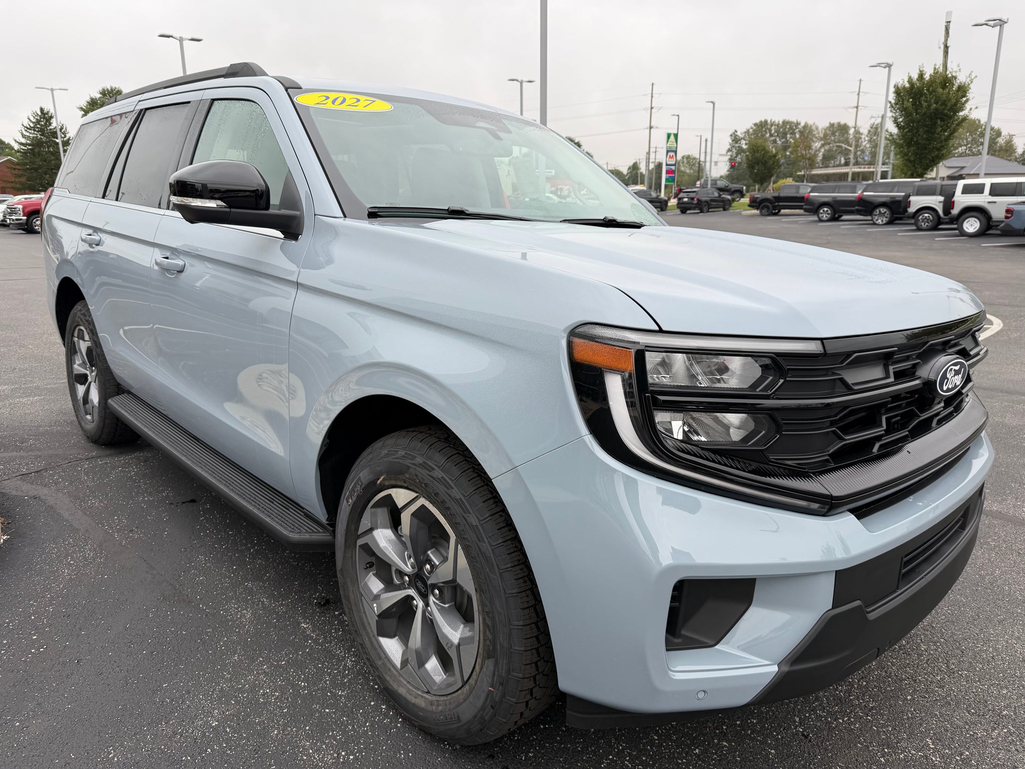 2027 Ford Expedition Active