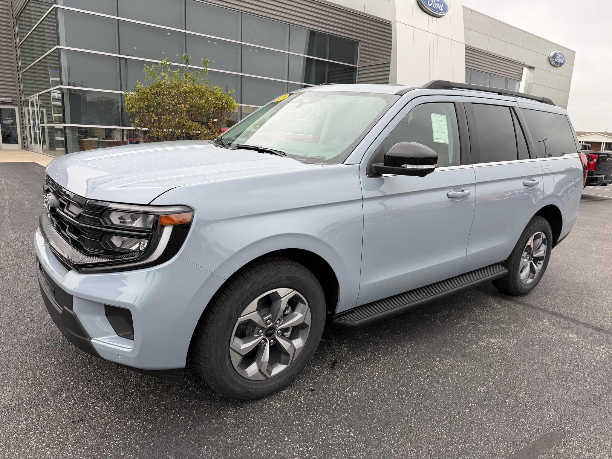 2027 Ford Expedition Active