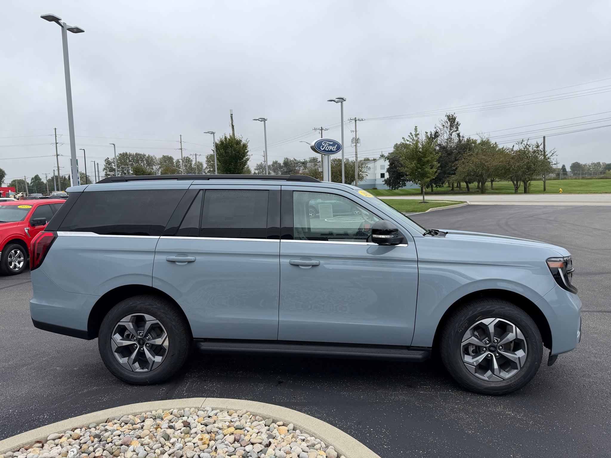 2027 Ford Expedition Active
