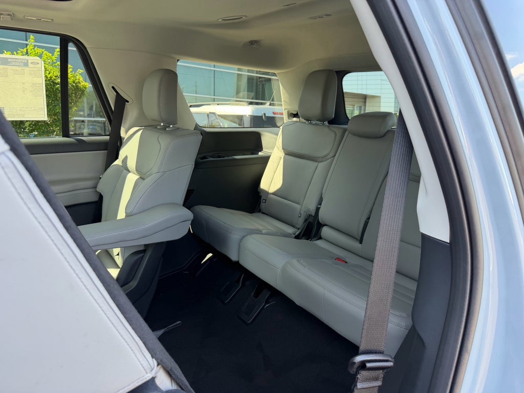 2027 Ford Expedition Active