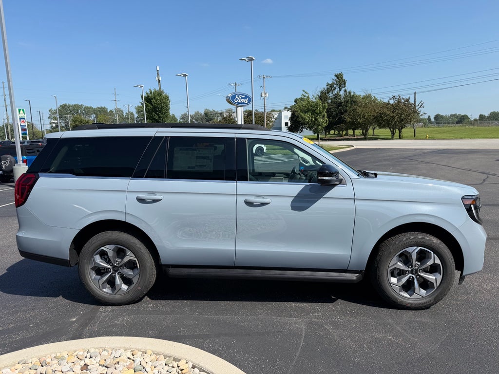 2027 Ford Expedition Active