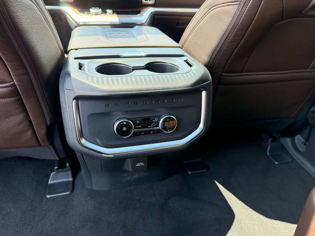 2027 Ford Expedition King Ranch
