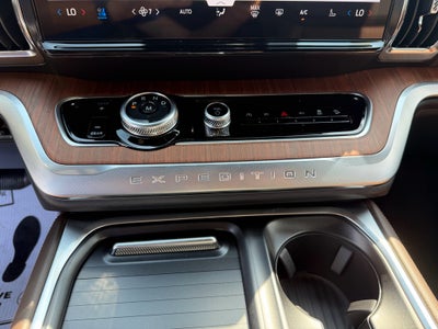 2027 Ford Expedition King Ranch