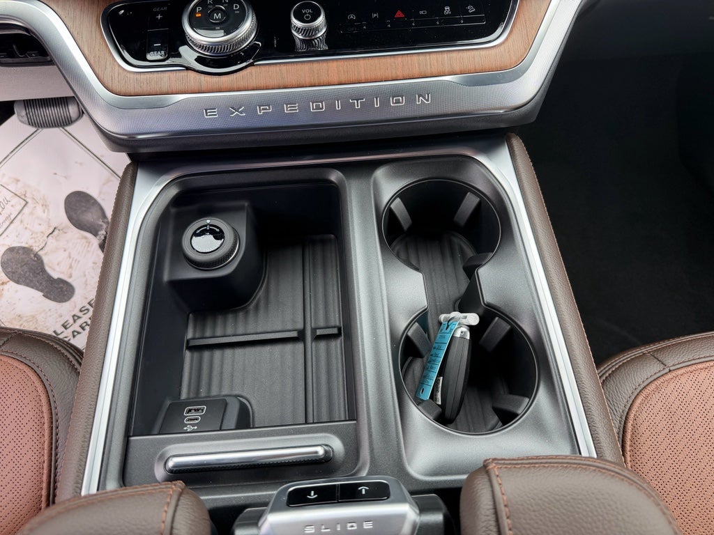 2026 Ford Expedition King Ranch