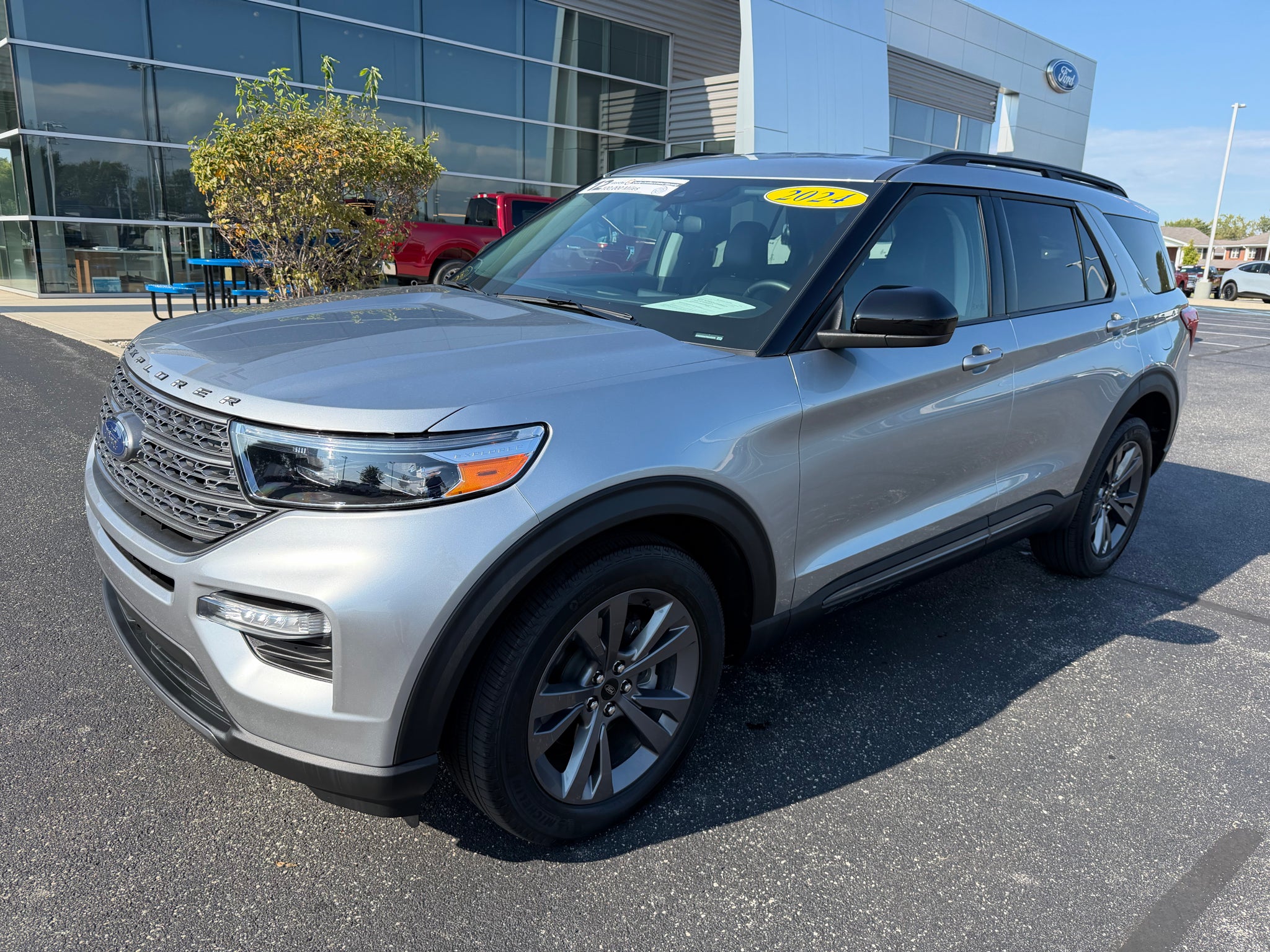 2024 Ford Explorer XLT