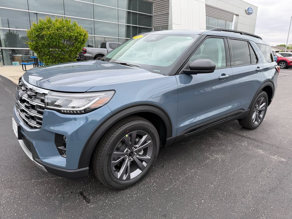2026 Ford Explorer Active w/200A Pkg