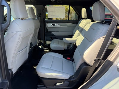 2027 Ford Explorer Active w/200A Pkg