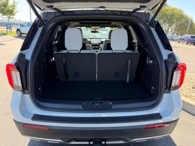 2027 Ford Explorer Active w/200A Pkg