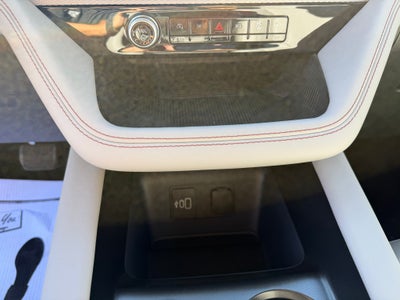 2027 Ford Explorer Active w/200A Pkg