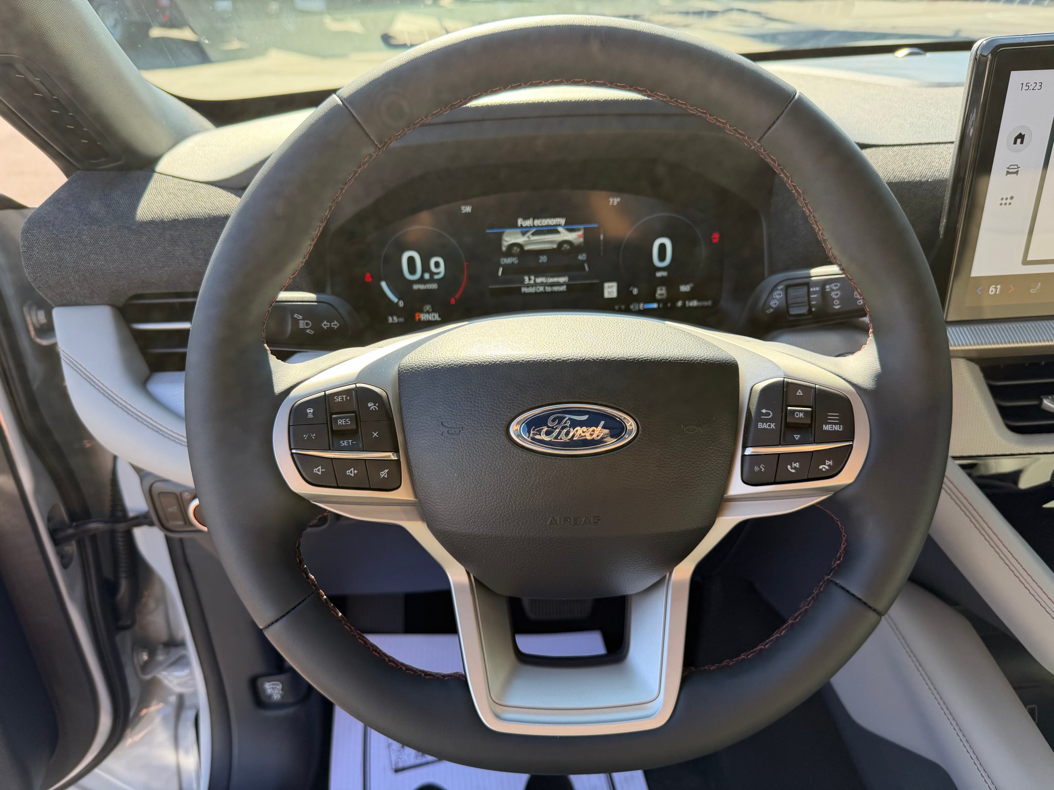 2027 Ford Explorer Active w/200A Pkg
