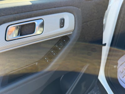 2027 Ford Explorer Active w/200A Pkg