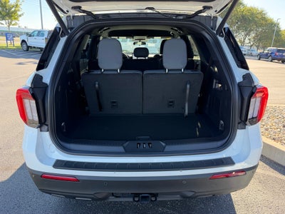 2027 Ford Explorer Active w/200A Pkg