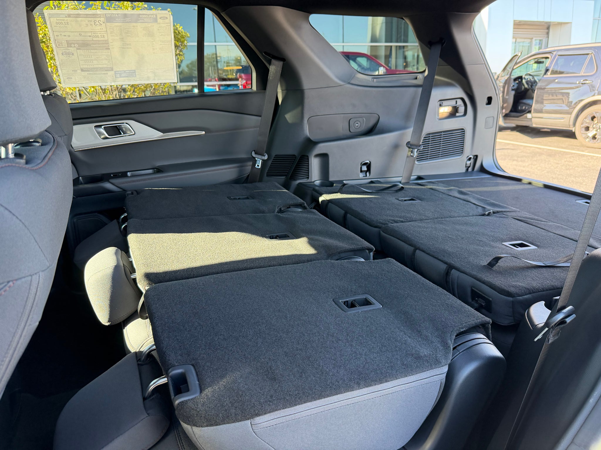 2027 Ford Explorer Active w/200A Pkg