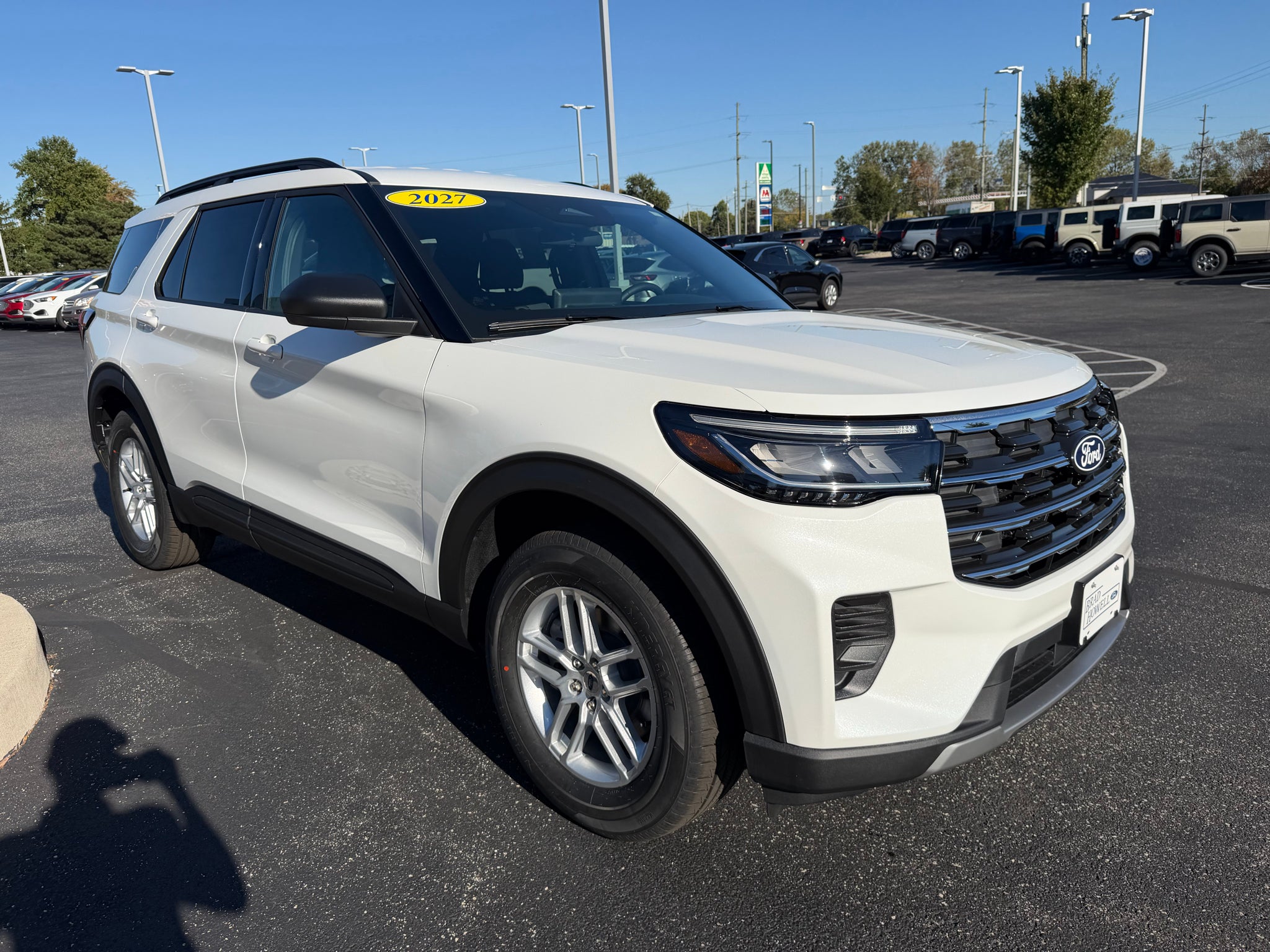 2027 Ford Explorer Active w/200A Pkg