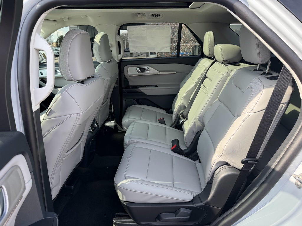 2026 Ford Explorer Active (200A)