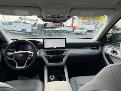 2026 Ford Explorer Active (200A)