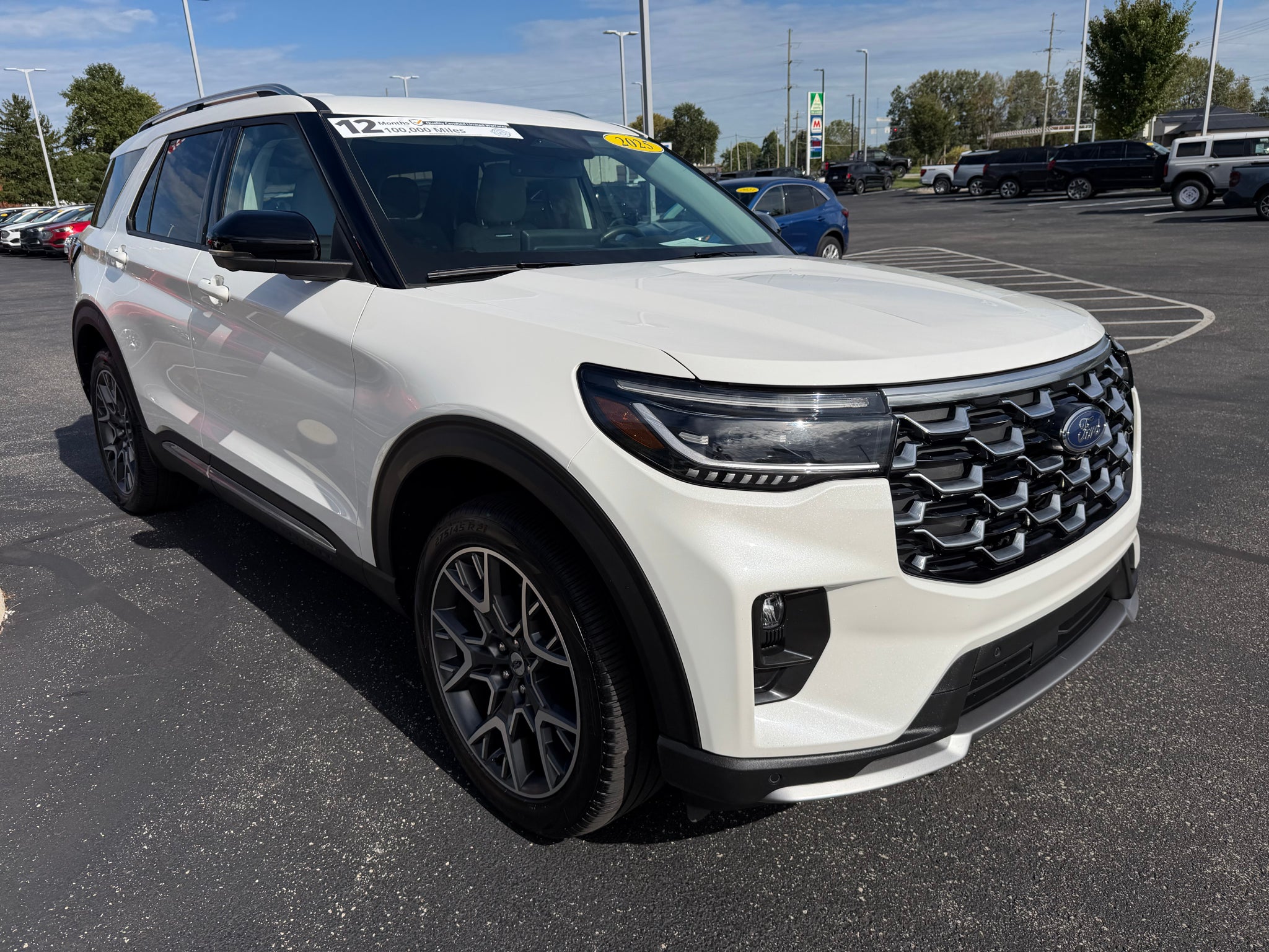 2025 Ford Explorer Platinum