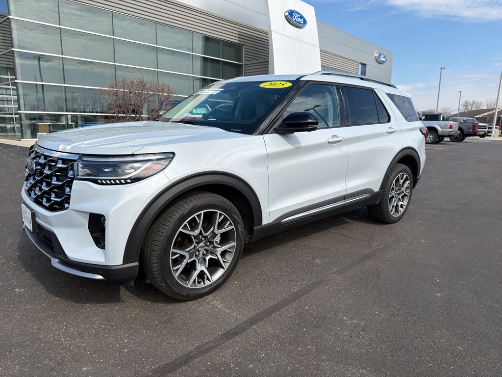 2025 Ford Explorer Platinum