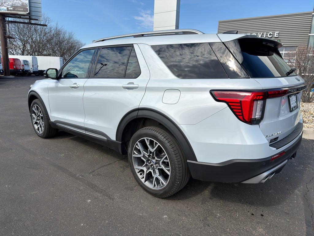 2025 Ford Explorer Platinum