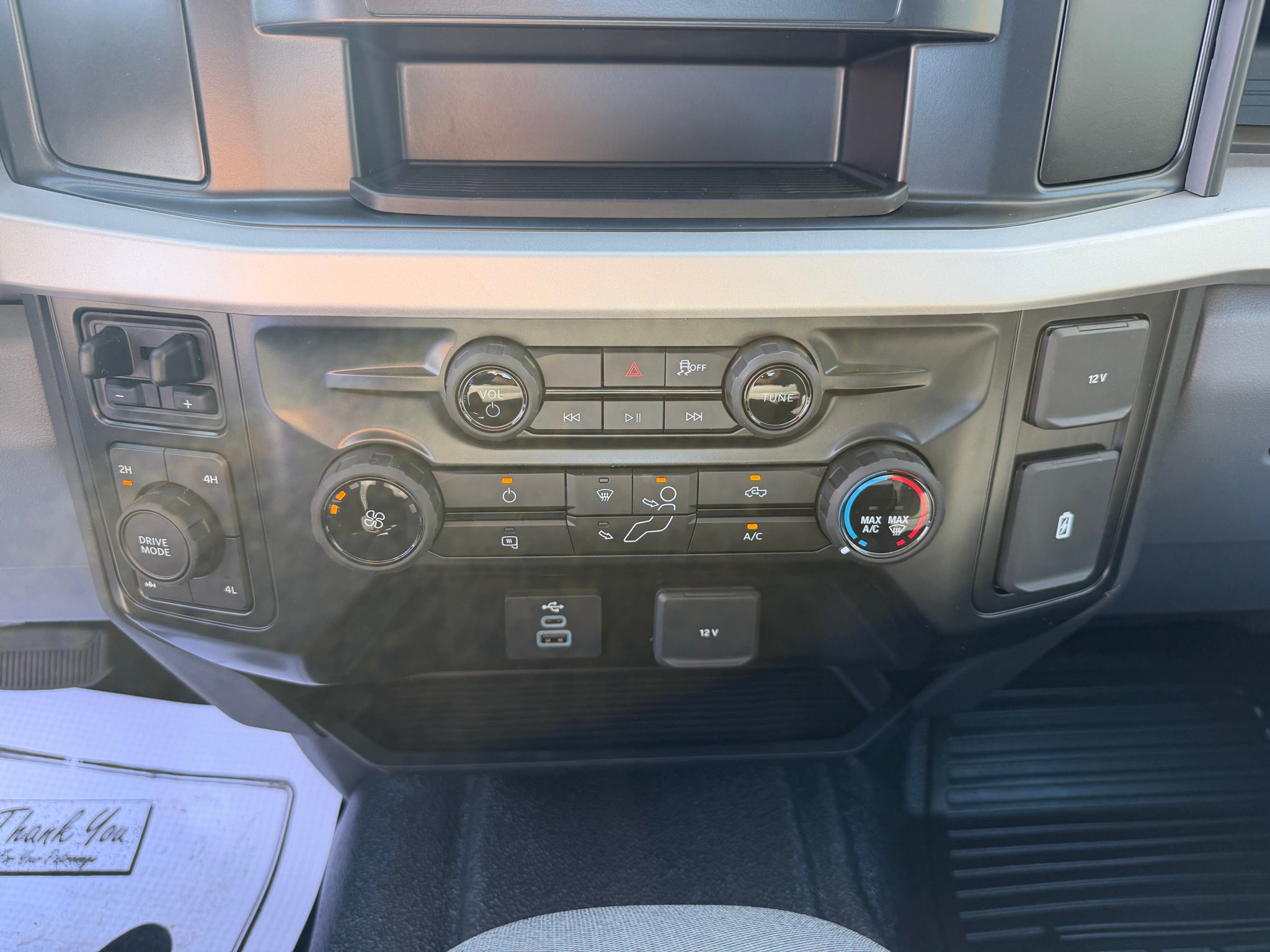 2027 Ford F-250 LARIAT
