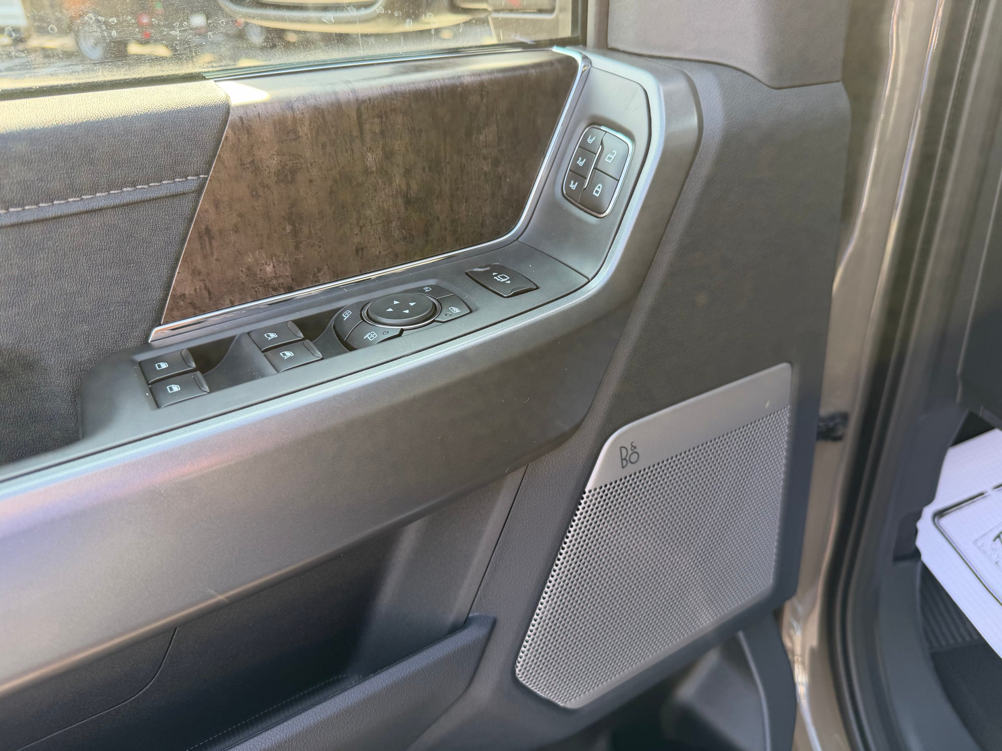 2027 Ford F-250 LARIAT