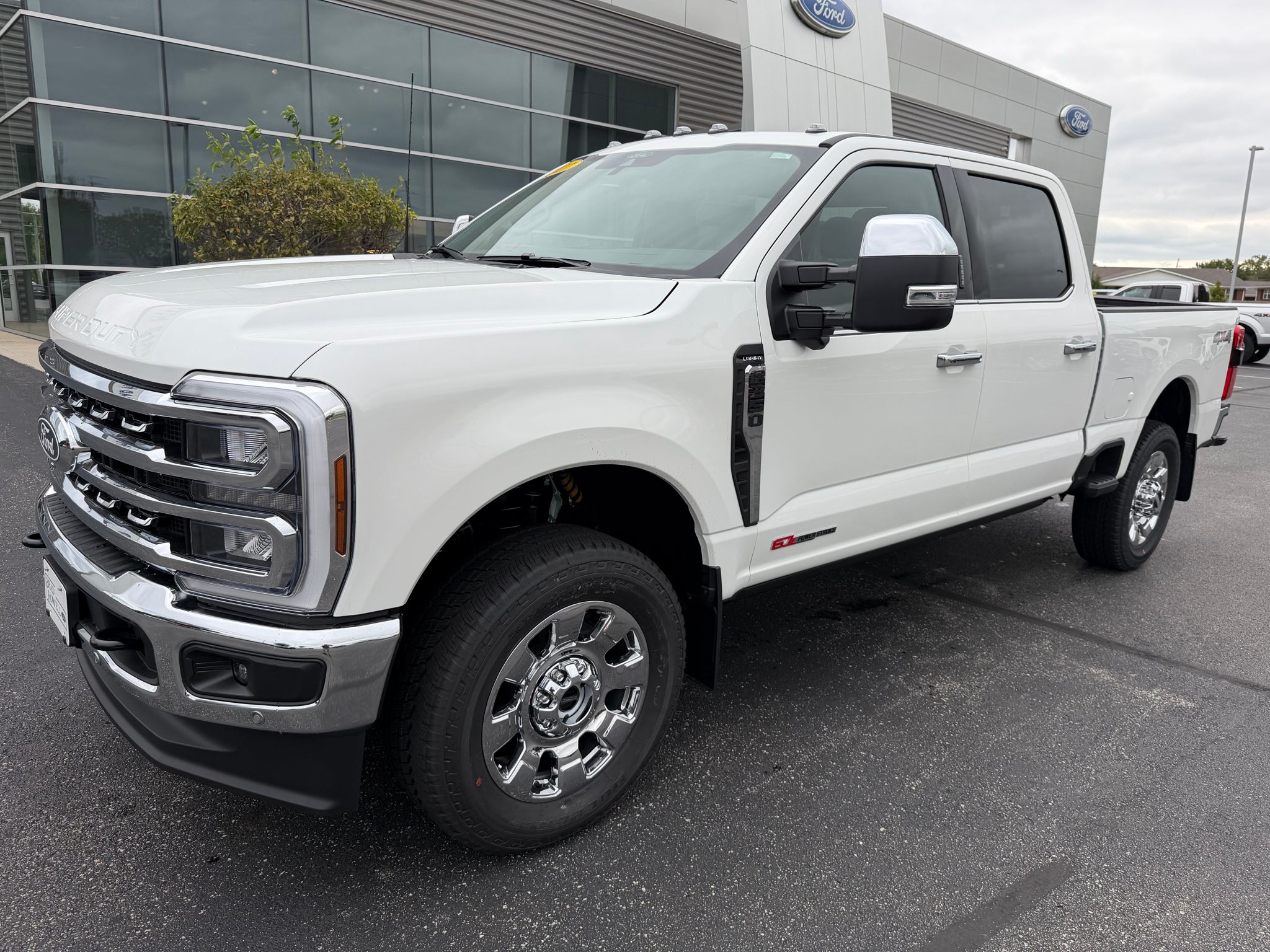 2027 Ford F-350 Platinum