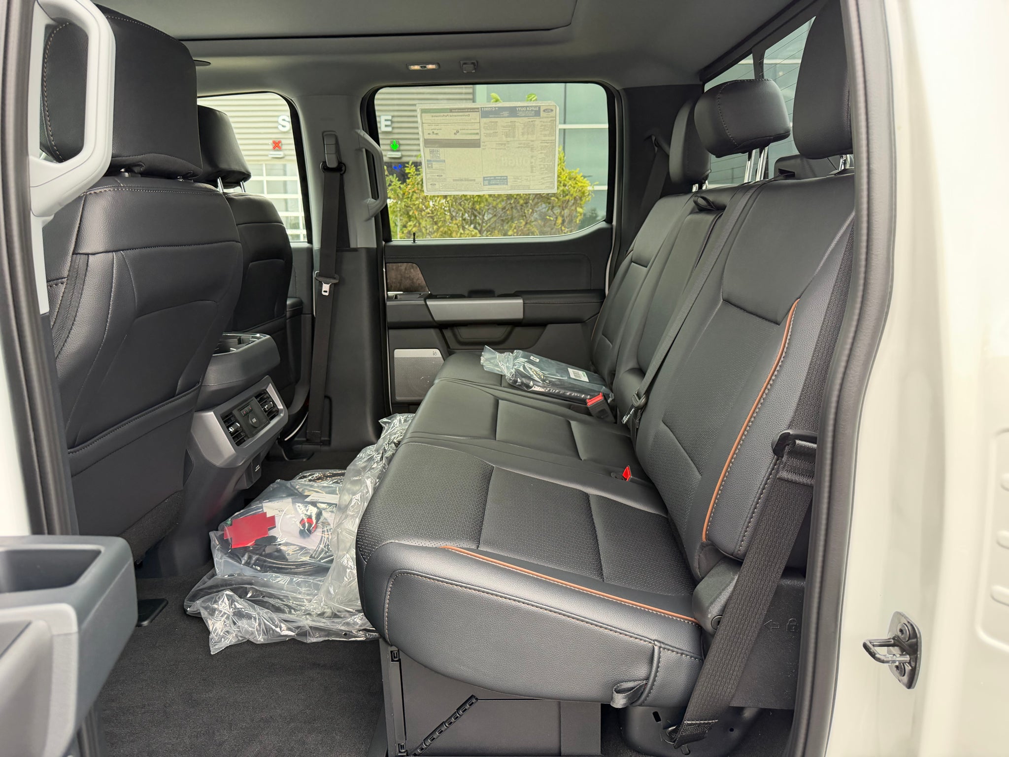 2027 Ford F-350 Platinum