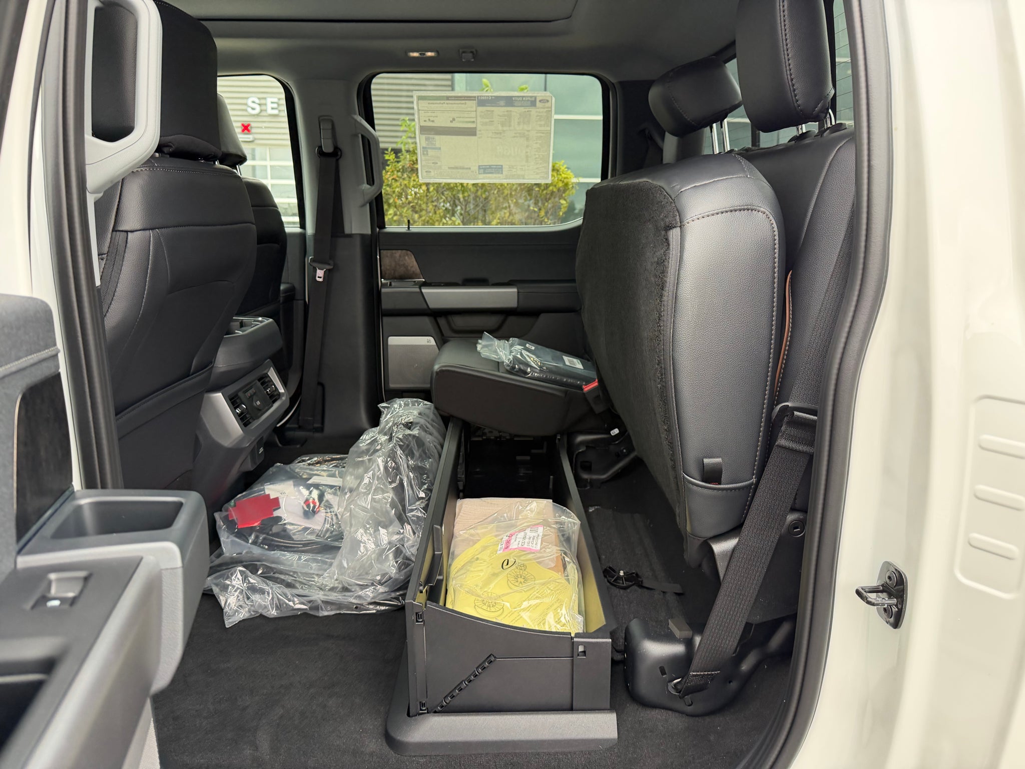 2027 Ford F-350 Platinum