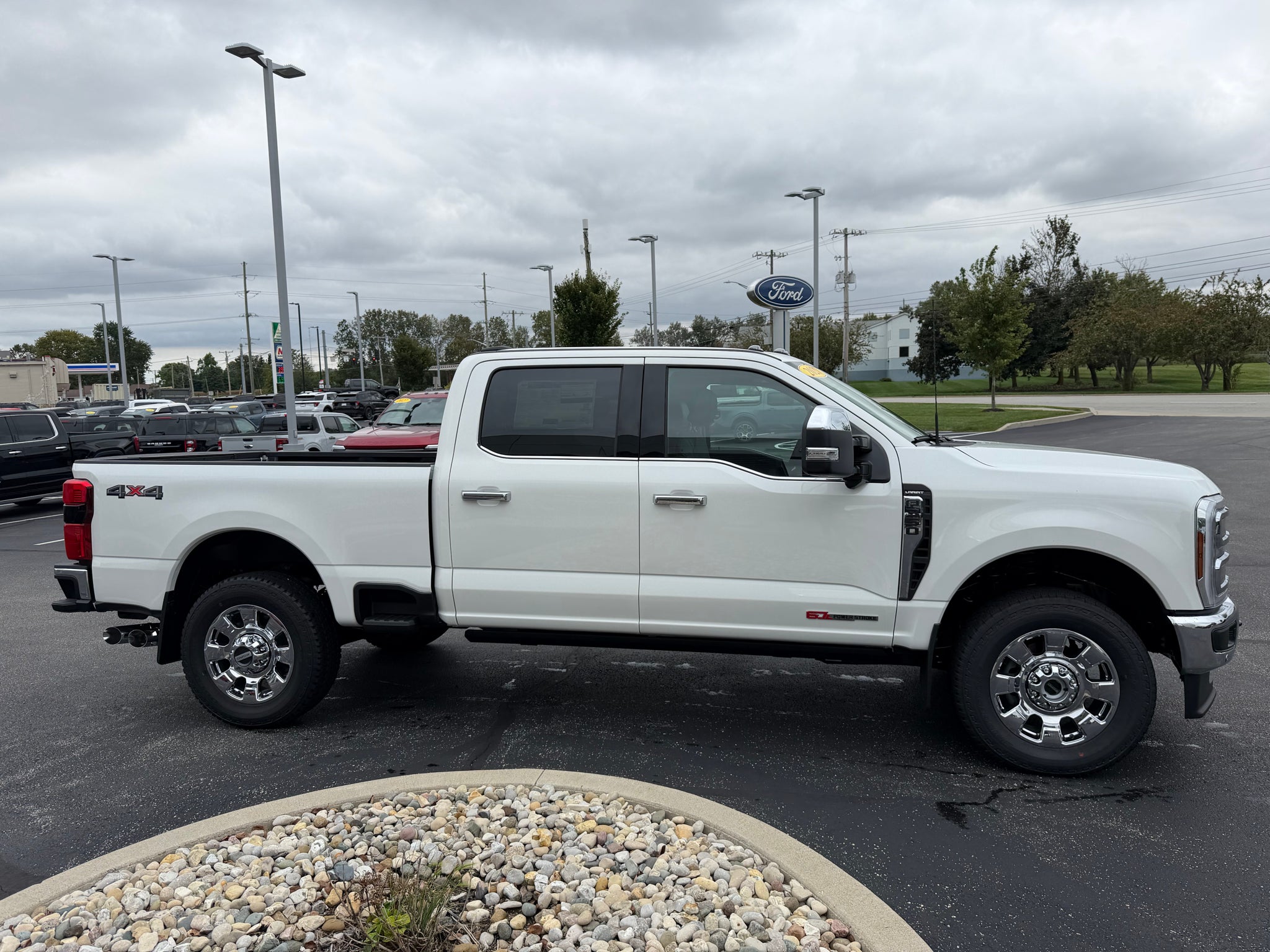 2027 Ford F-350 Platinum