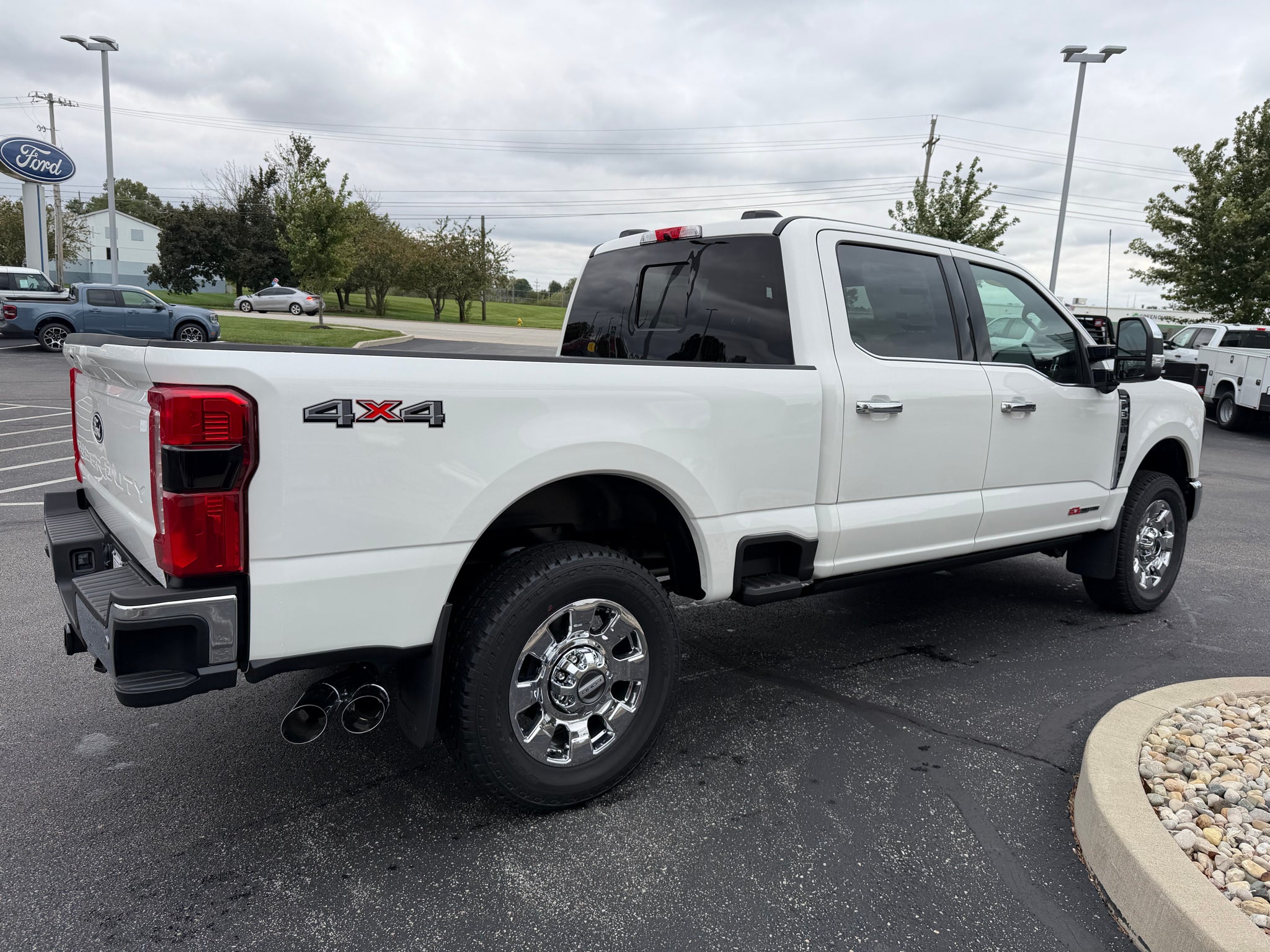 2027 Ford F-350 Platinum