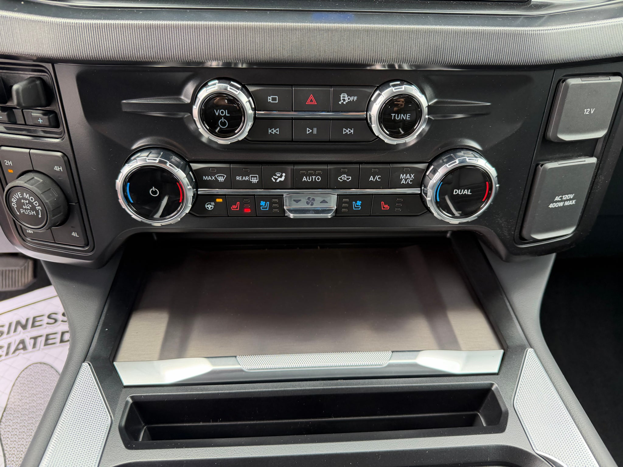 2027 Ford F-350 Platinum